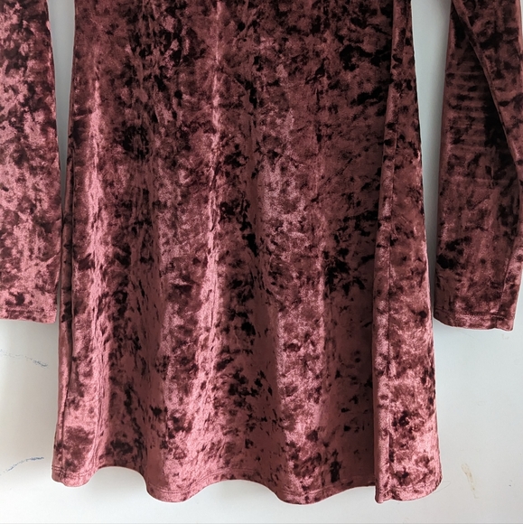 Red Velvet Dress - Picture 5 of 6